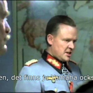 Adolf får höra att Frazze bytt skoter - YouTube