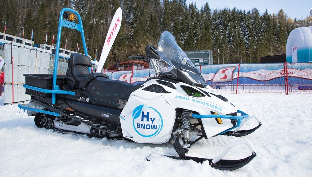 Lynx HySnow Zero Emissions Snowmobile